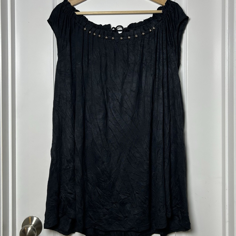 Ryan Wythe Black Off-Shoulder Cap‎ Sleeve Studded Neckline Tie Back Tunic Top